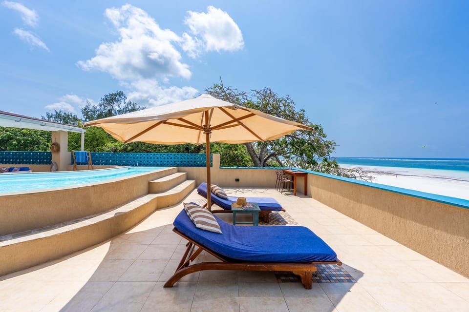 Tequila Sunrise Sky Cabana-Diani Beach Apartment in Kenya