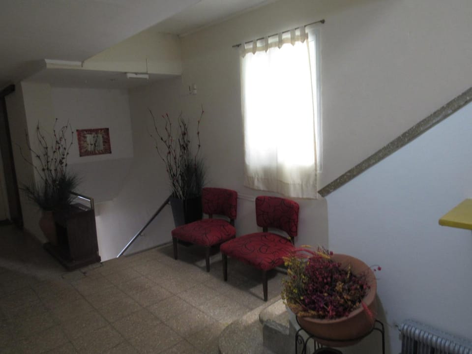 Day, Lobby or reception