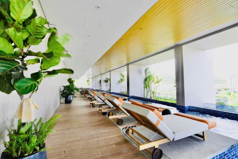 Seating area, Swimming pool