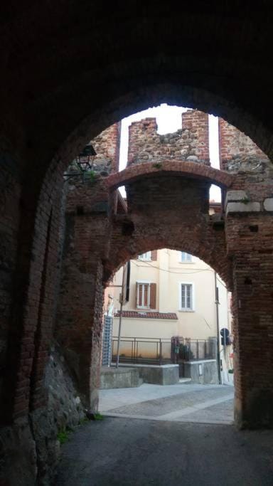Sunrise In The Castle Apartment in Province of Brescia