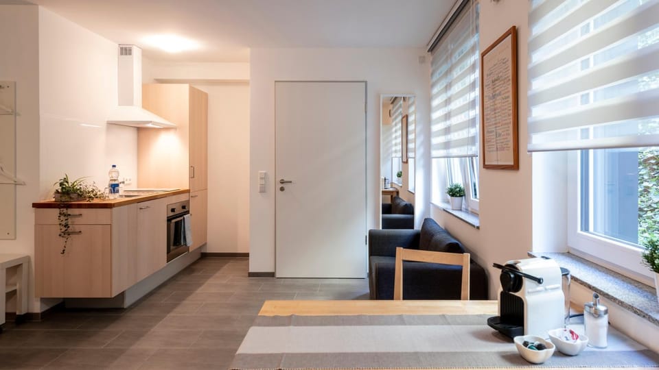 Coffee/tea facilities, Kitchen or kitchenette, Photo of the whole room