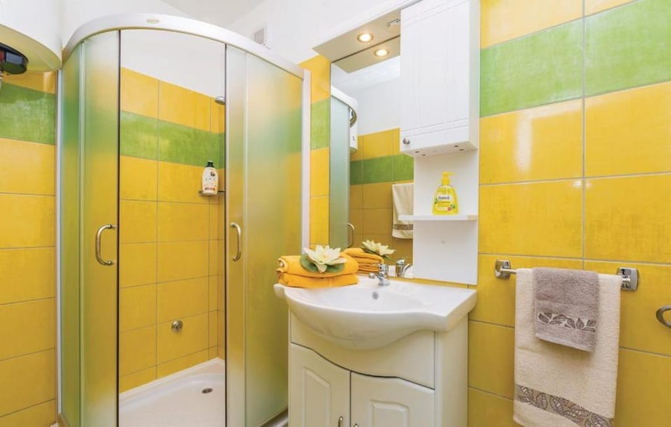 E&M Apartment in Lika-Senj County