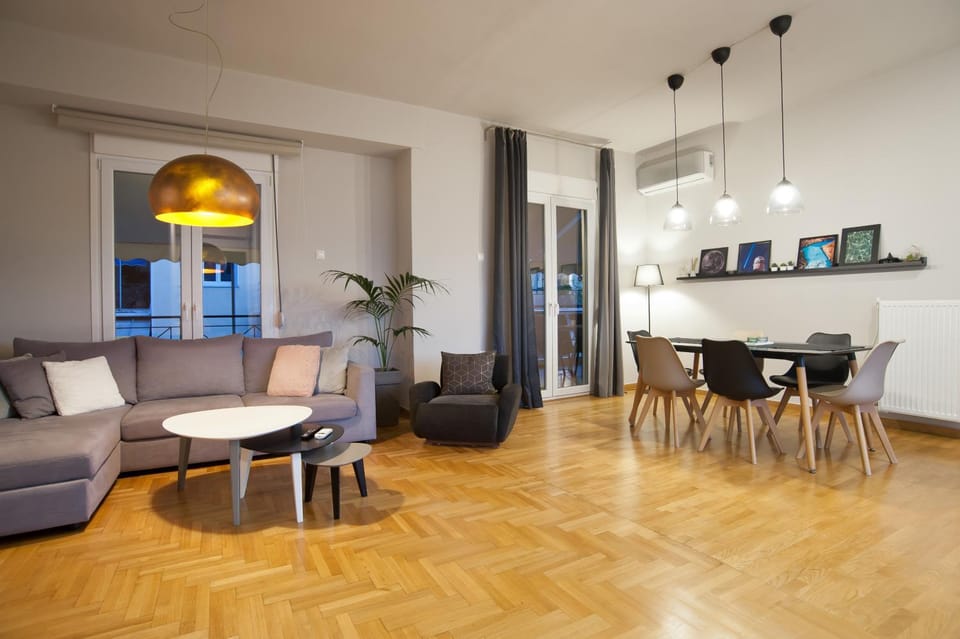 Living room, Seating area, Dining area