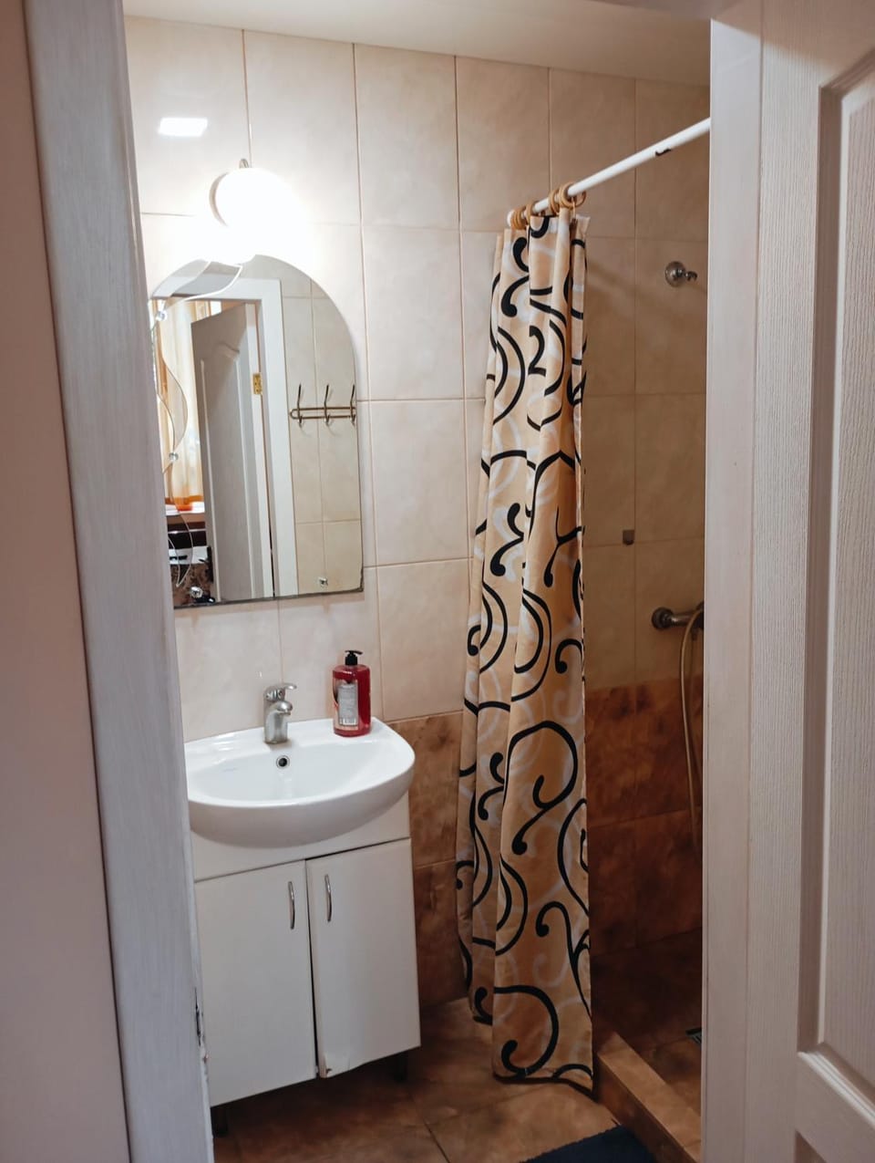 Двухкомнатная квартира,500м и Дерибасовская Apartment in Odessa