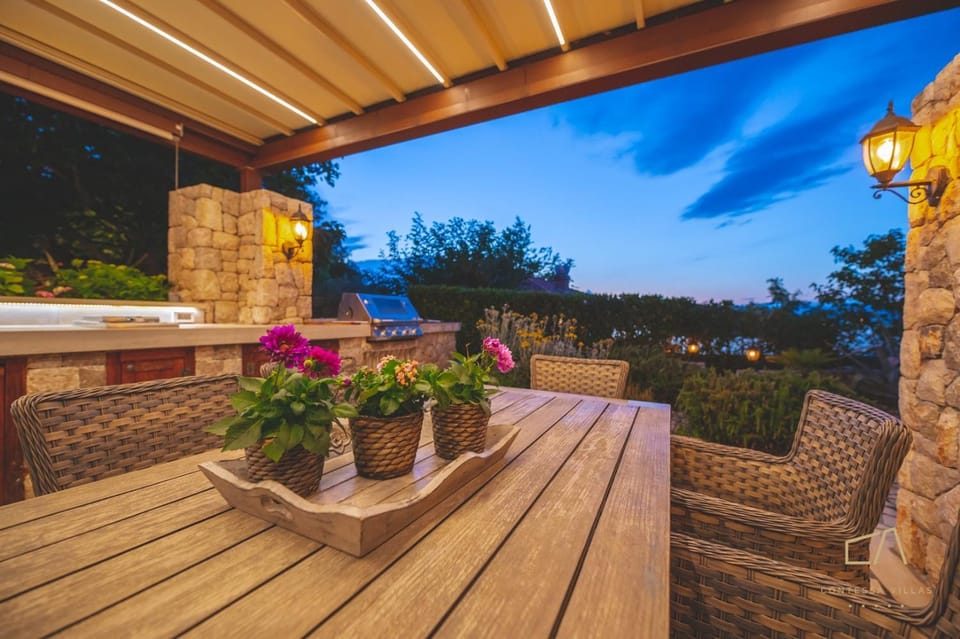 Garden, Seating area
