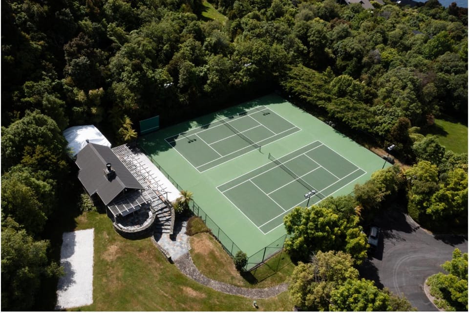 Tennis court