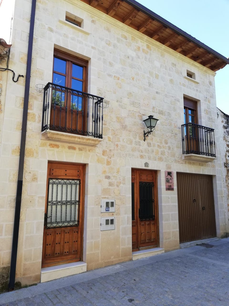 Property building, Facade/entrance