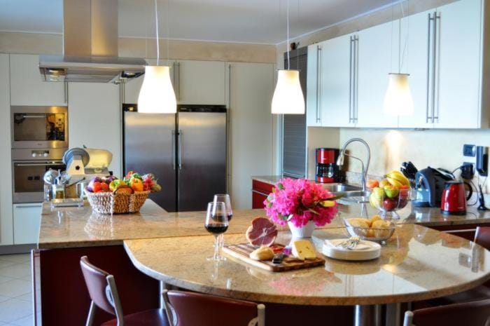 Villa Diamante con Vista Lago Maggiore e Piscina Villa in Lombardy