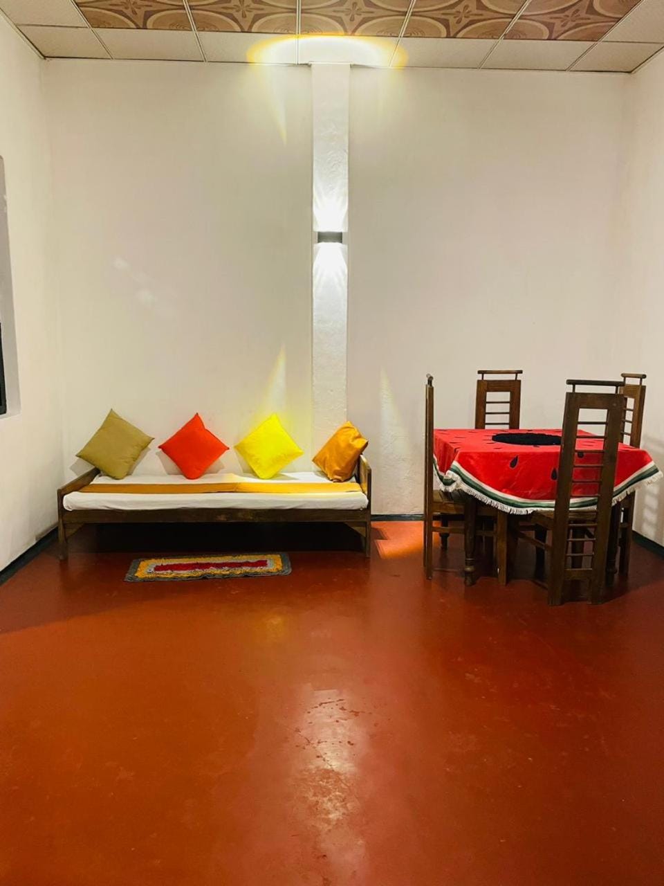 Ami place Rooms with Kitchen Vacation rental in Hikkaduwa