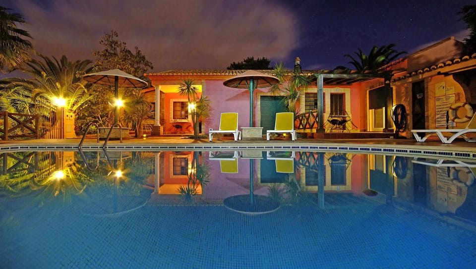 Swimming pool, Swimming pool