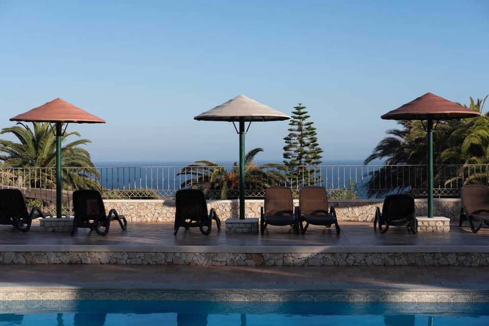 Pool view, Sea view