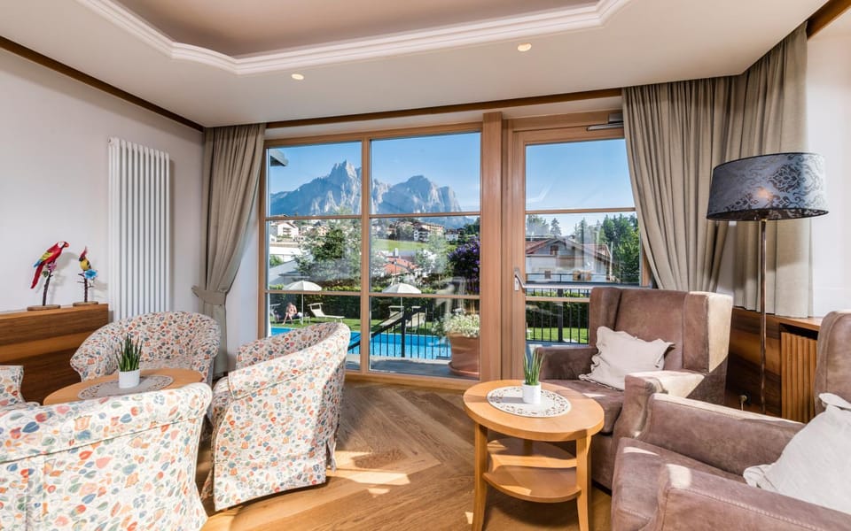 Library, Lounge or bar