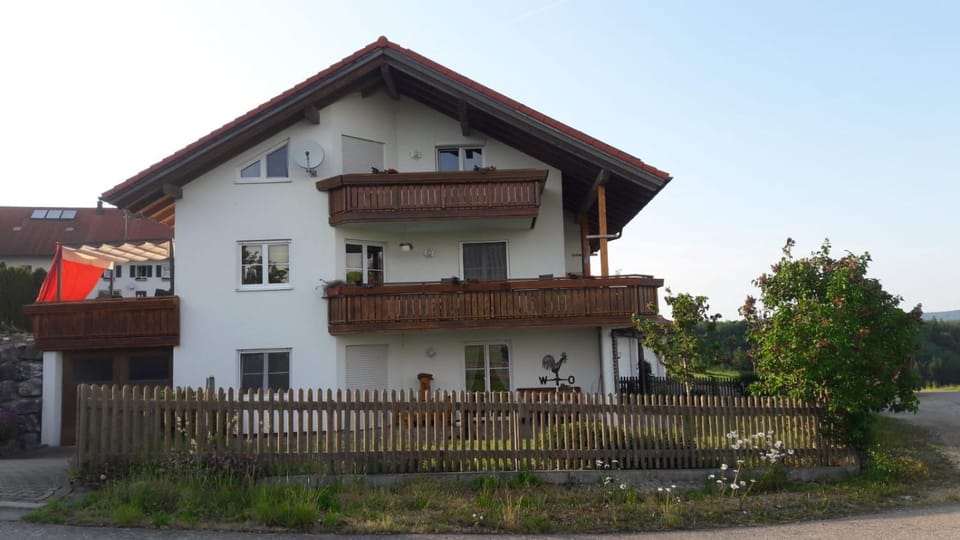 Facade/entrance, On site, Garden view, Mountain view, River view, Sunset
