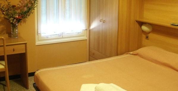 Day, Photo of the whole room