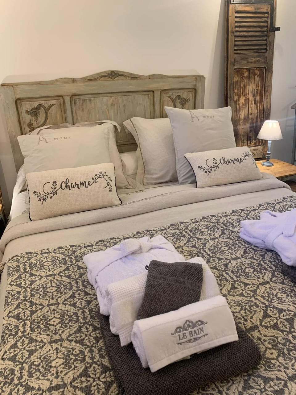 Seating area, Bedroom