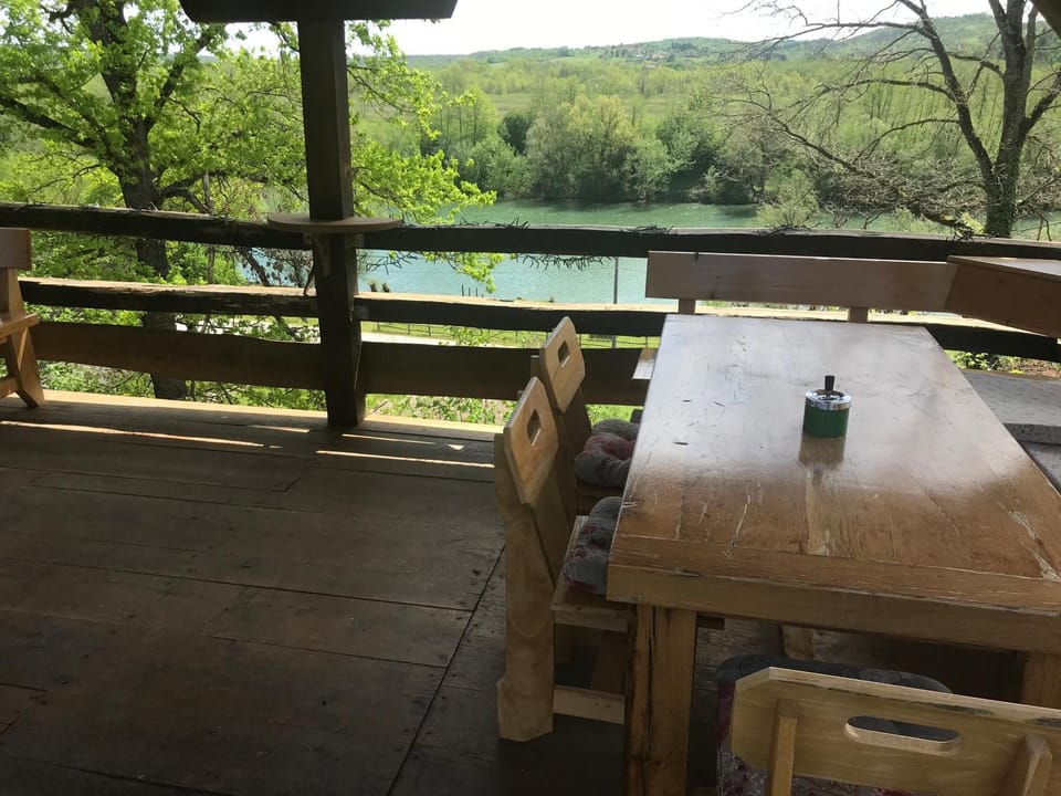 BBQ facilities, Balcony/Terrace, Garden view