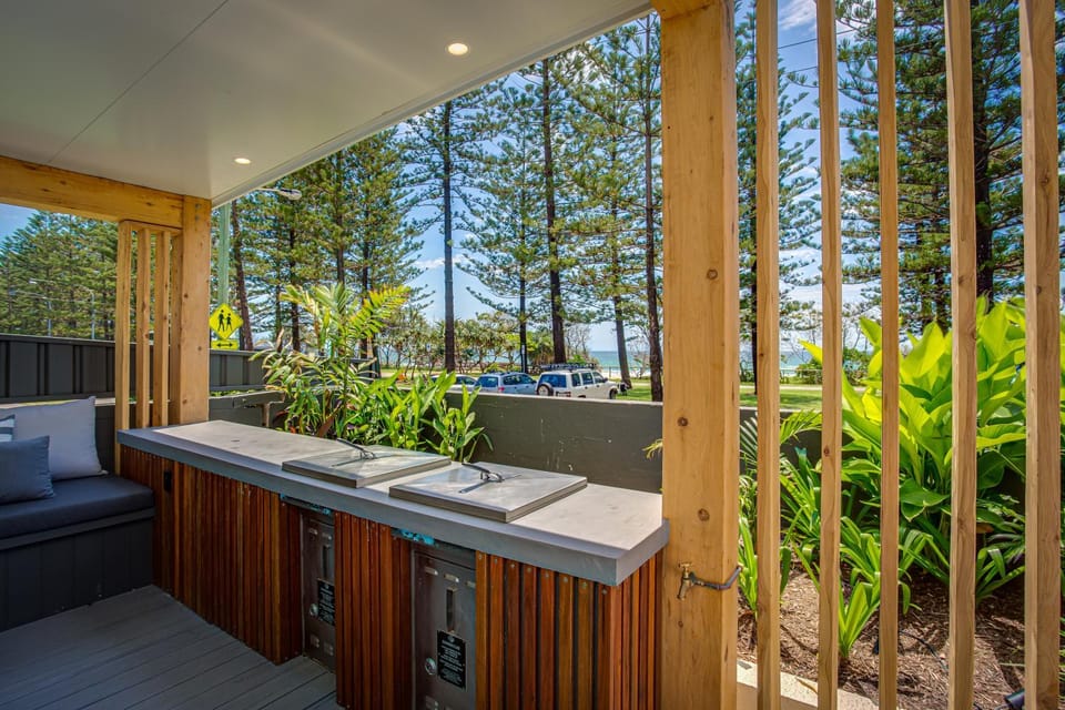BBQ facilities, Dining area, Beach, Dinner