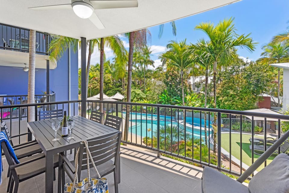 Day, Balcony/Terrace, Pool view