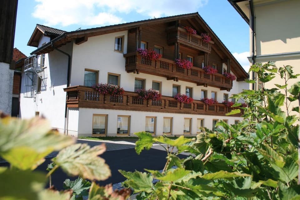 Landhotel-Gasthof-Schreiner Bed and Breakfast in Bavaria