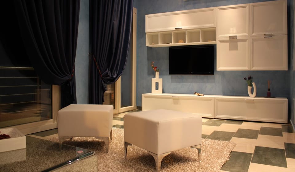 Night, Living room