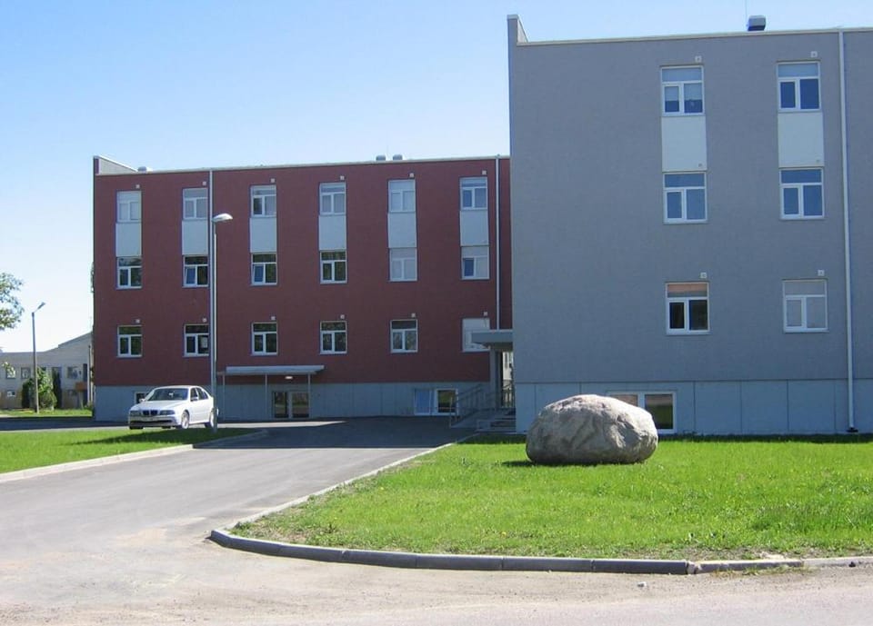 Property building, Day, Garden