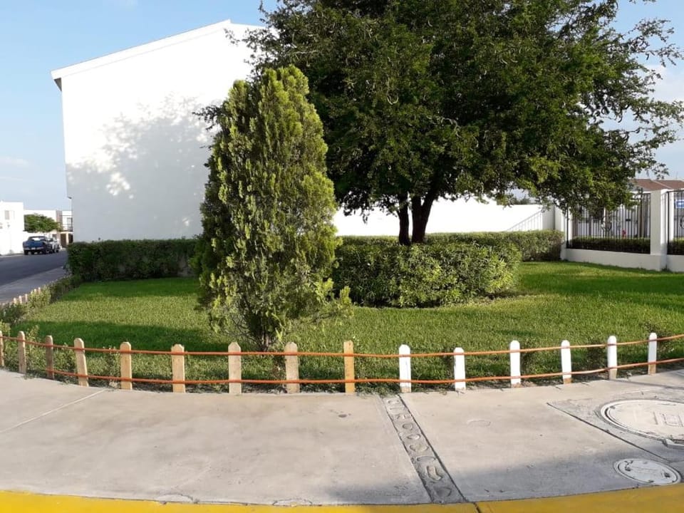 AIRPORT SHORT & LONG TERM EXPRESS ALMERIA x Apartment in State of Nuevo Leon
