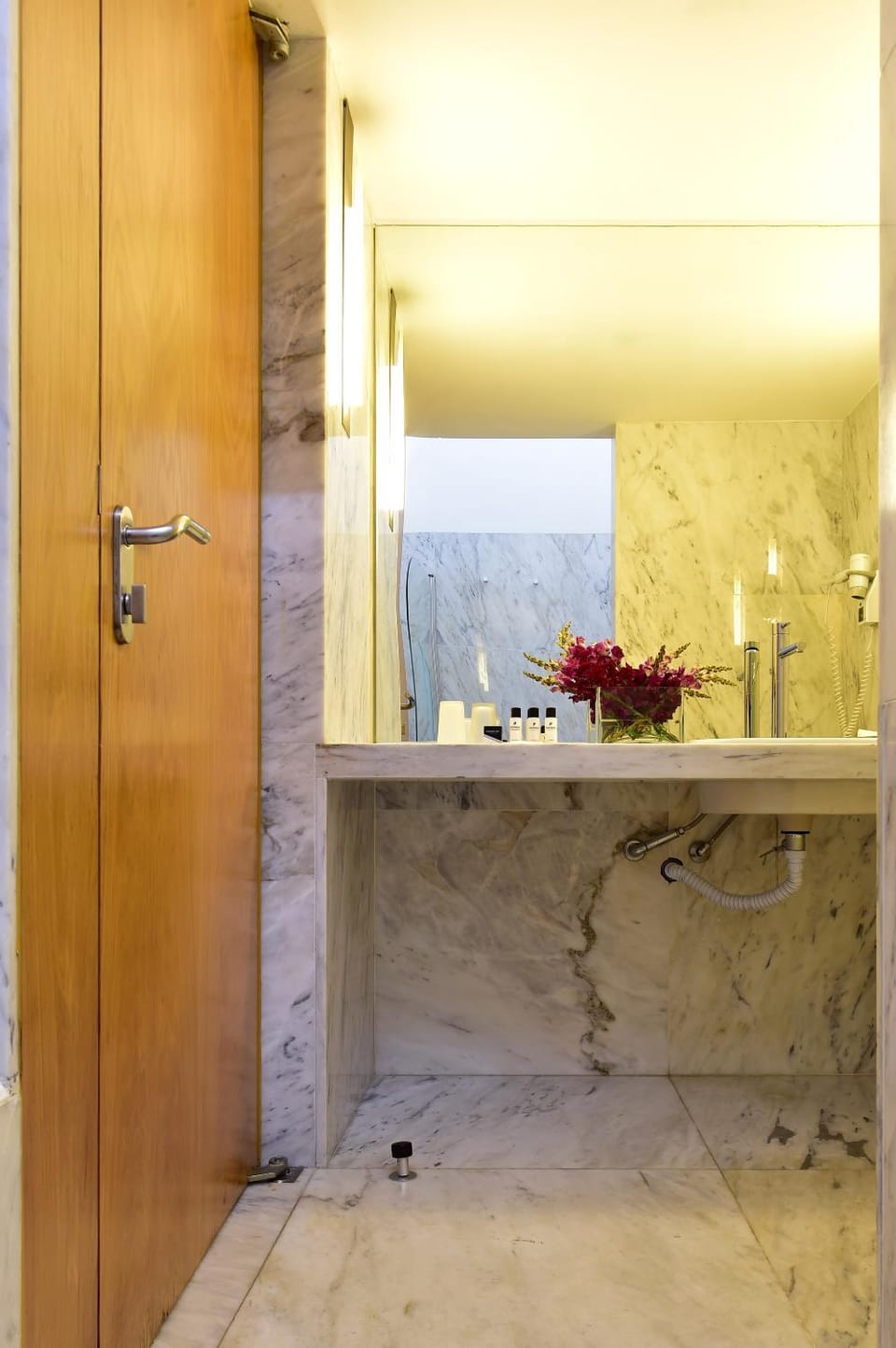 Bathroom, Decorative detail