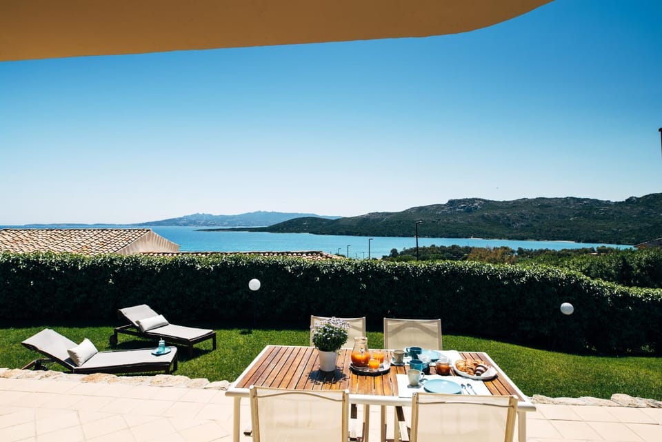 Patio, Pets, Mountain view, Sea view, Breakfast