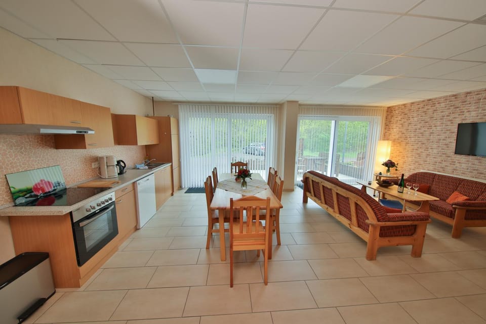 Kitchen or kitchenette, kitchen