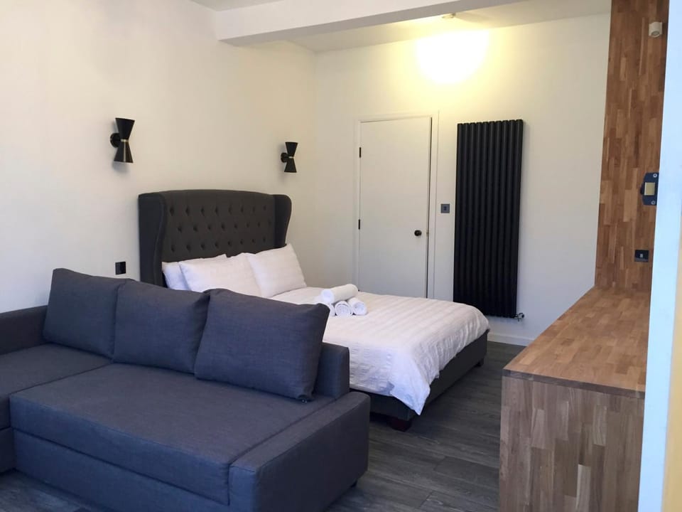 Living room, Bedroom