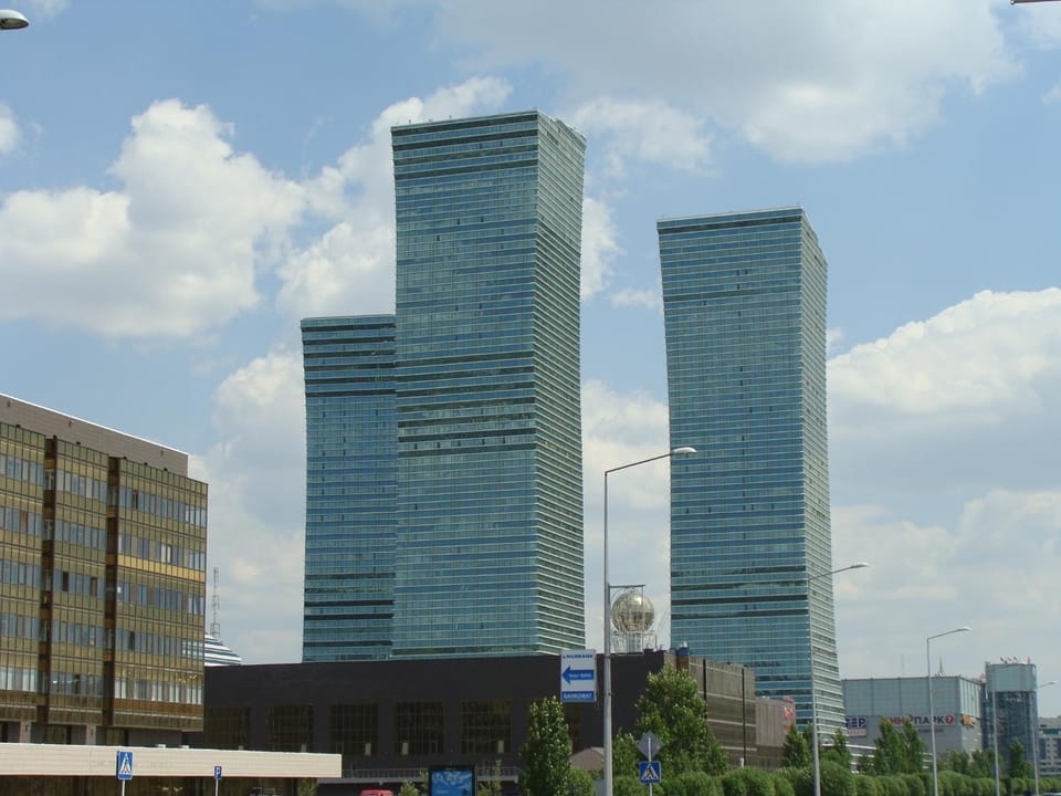 Nearby landmark, Other, On site