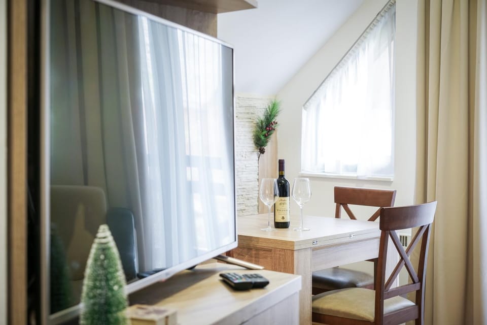 Balcony/Terrace, Living room