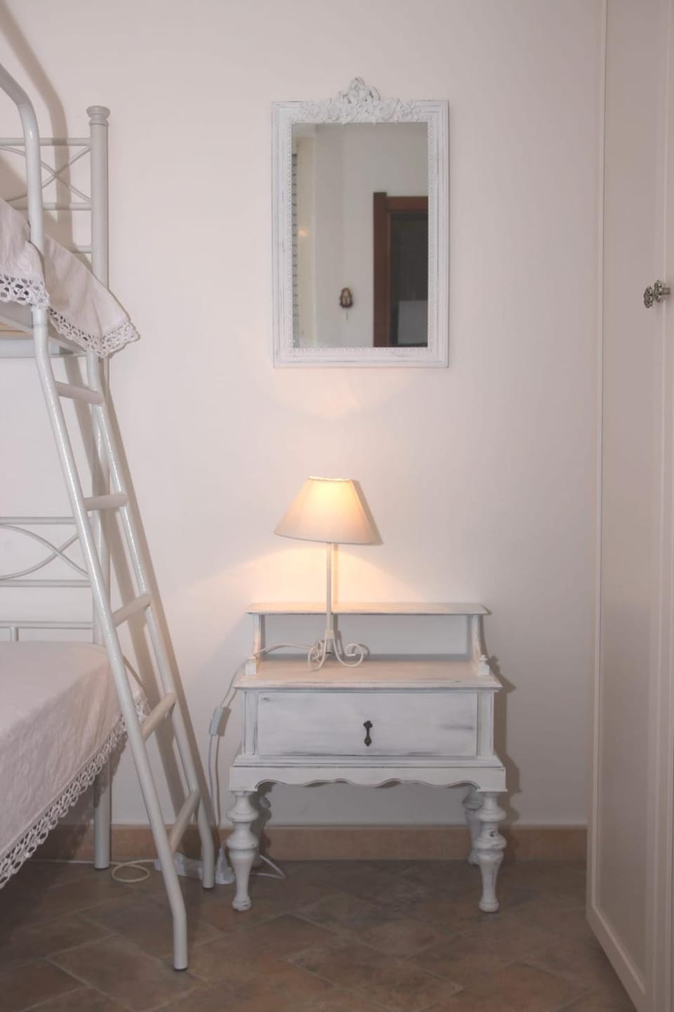 Bedroom, bunk bed