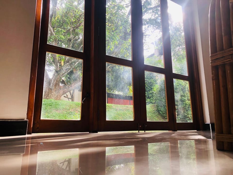 47 Alfred House - Free Pickup from Kandy City Bed and Breakfast in Kandy