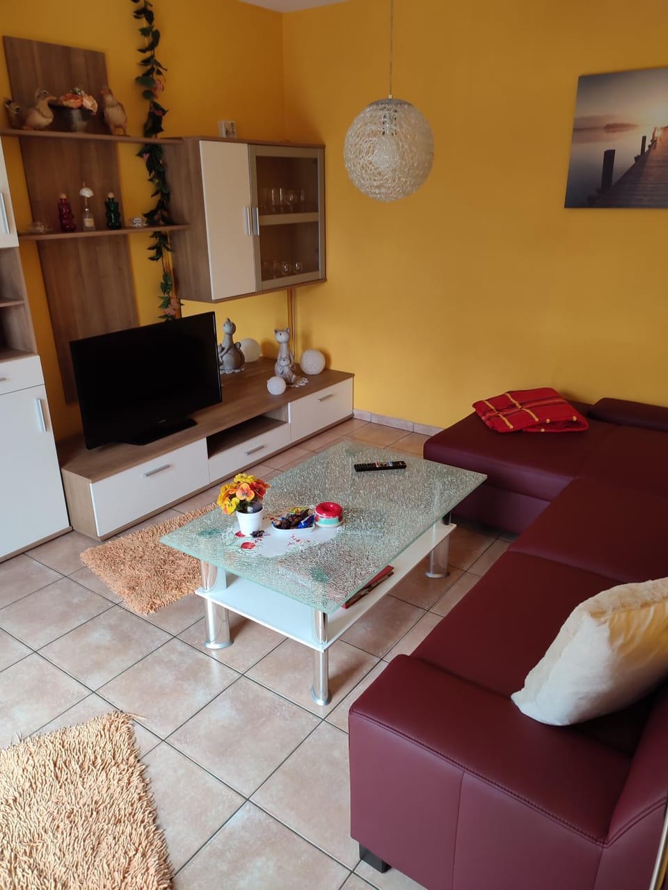 Living room, Seating area, pet friendly