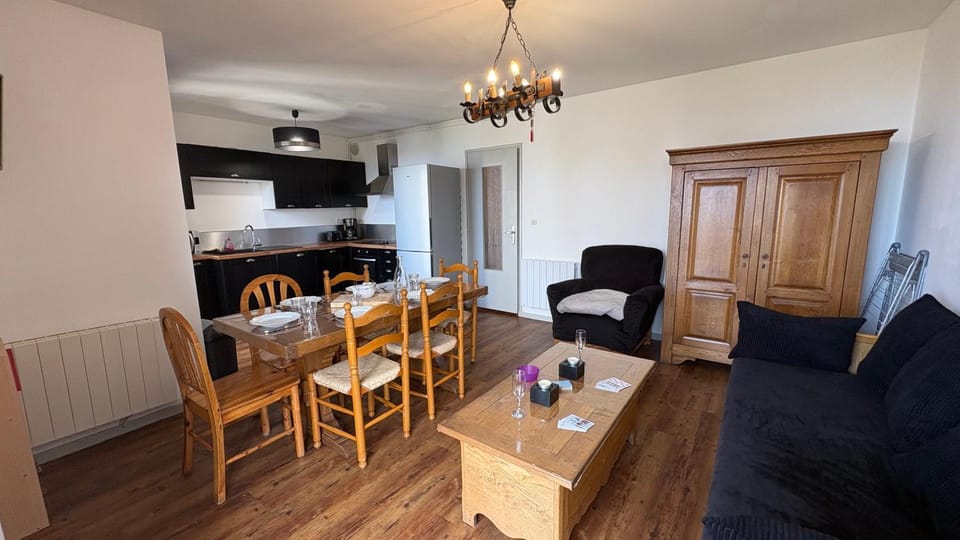 Confortable appartement familial, vue, baignoire Apartment in Bolquère
