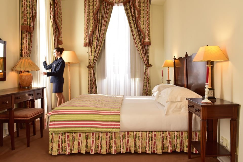 Photo of the whole room, Decorative detail, Bedroom
