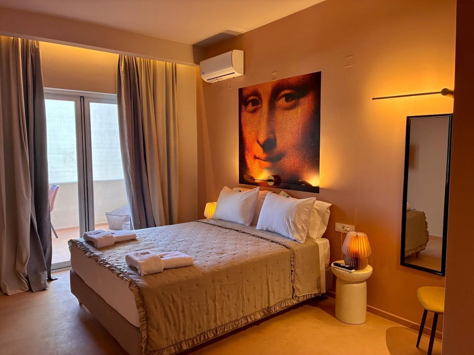 Bed, TV and multimedia, Photo of the whole room, Bedroom, air conditioner