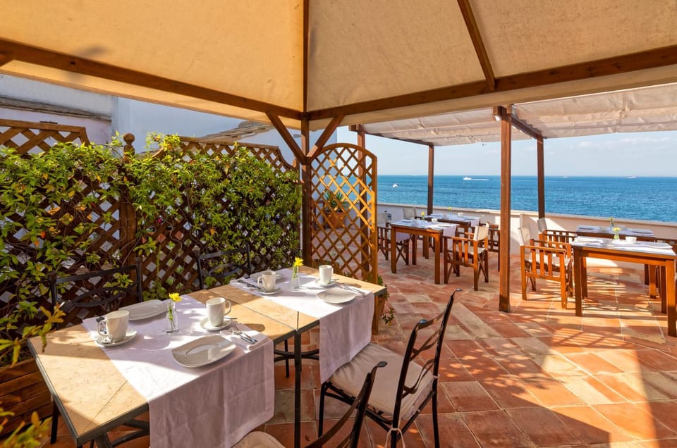 Balcony/Terrace, Sea view, Family