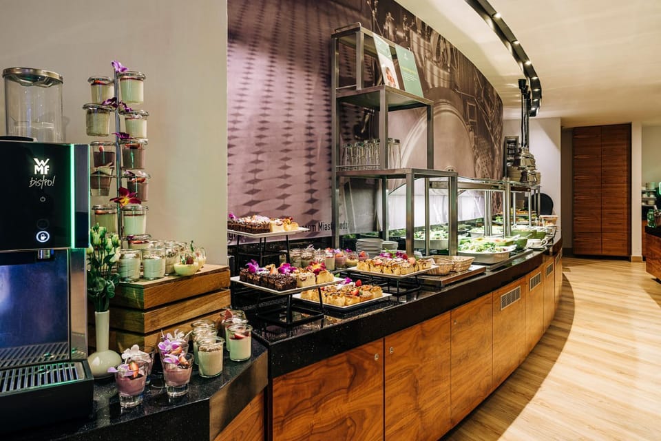 Food and drinks, Food, Buffet breakfast