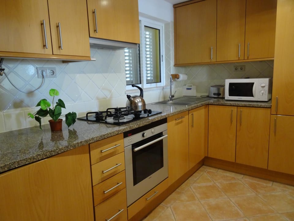 Coffee/tea facilities, Kitchen or kitchenette, dishwasher, minibar, pet friendly, stove, toaster