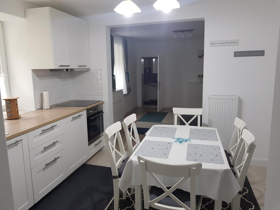 Staff, People, Kitchen or kitchenette, Seating area, Family