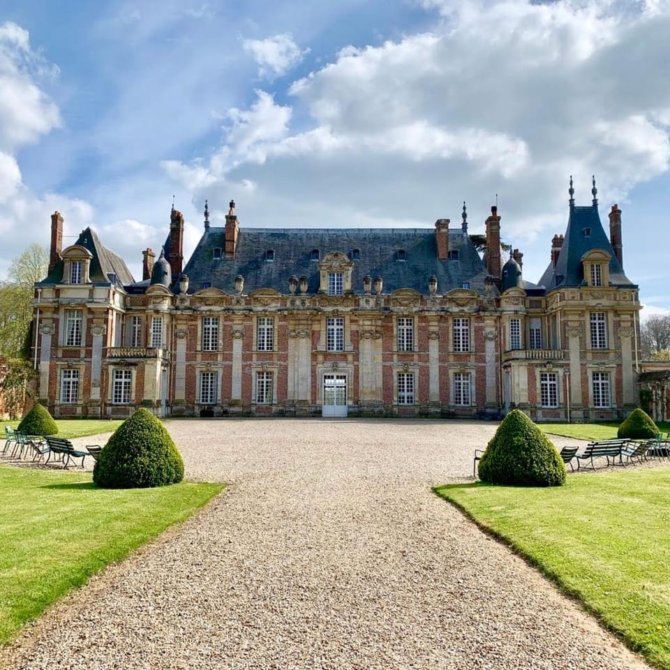 Château de Miromesnil Bed and Breakfast in Normandy