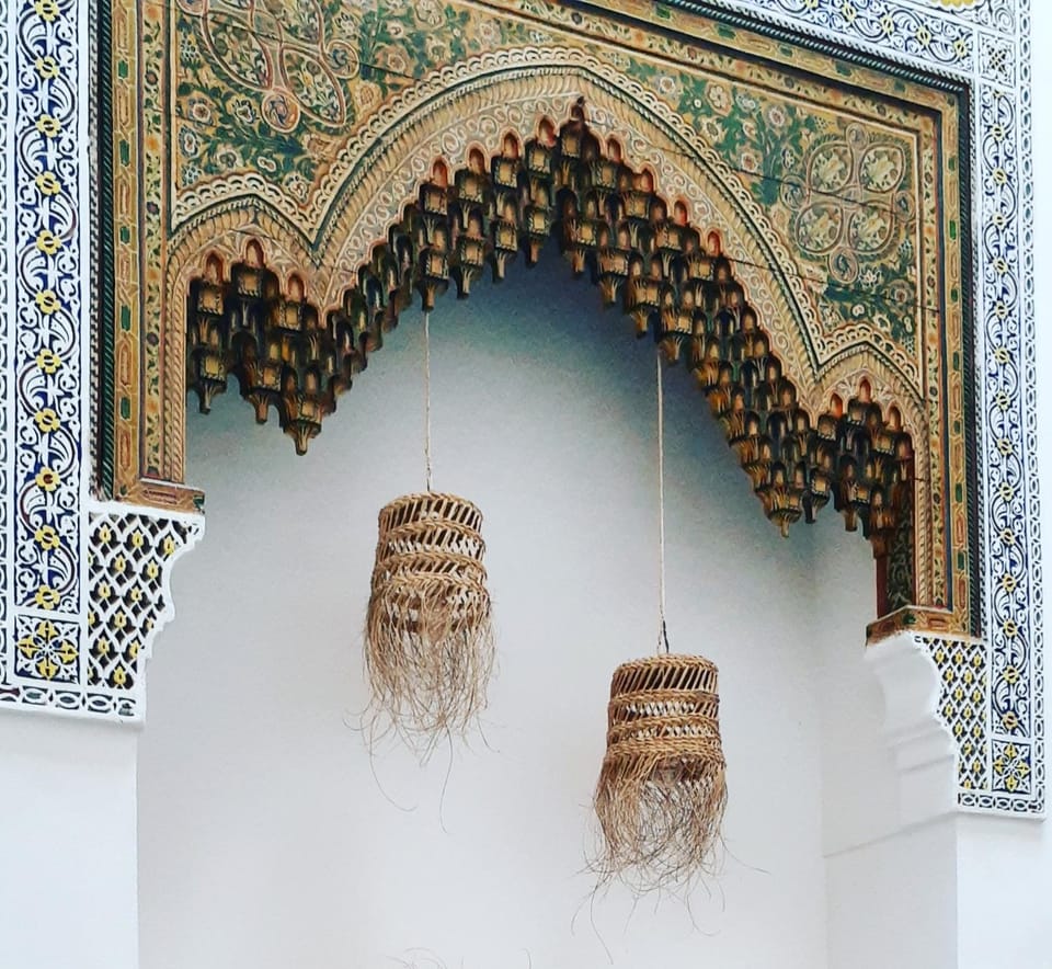Property building, Patio, Lobby or reception, Decorative detail