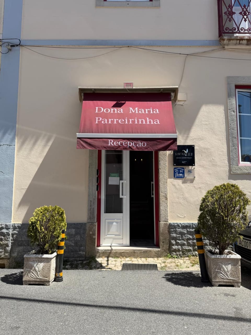 Casa de Hospedes D. Maria Parreirinha Bed and Breakfast in Sintra