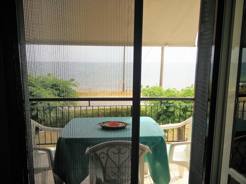 View (from property/room), Balcony/Terrace, Mountain view