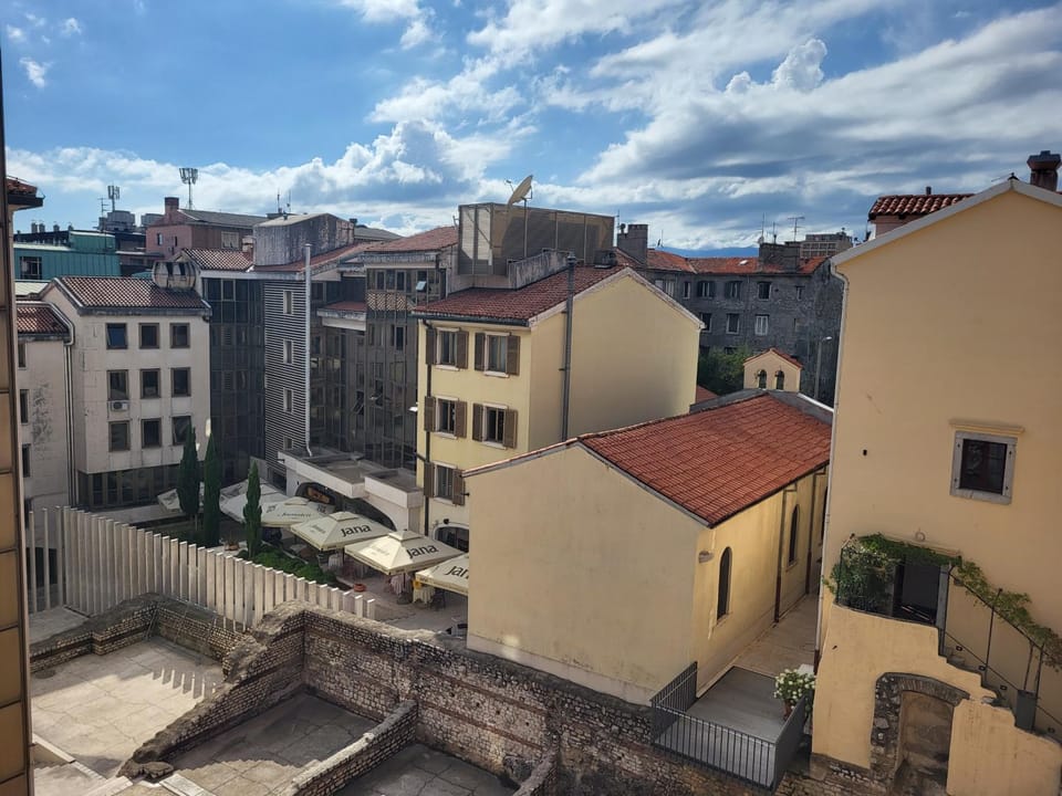 Apartment Evie - Central Historical Quarter by Irundo Apartment in Rijeka