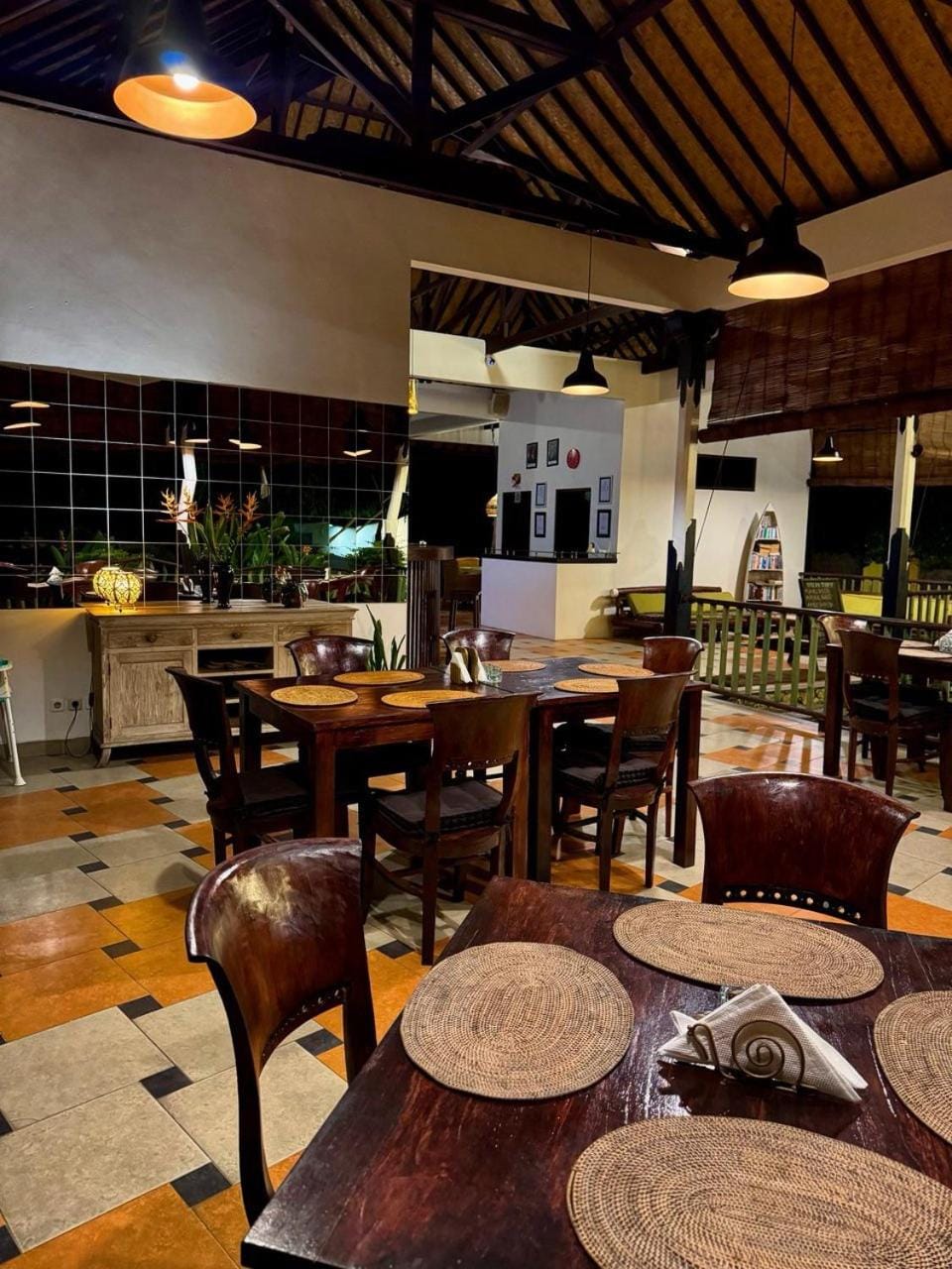 Restaurant/places to eat