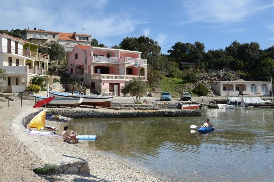Property building, Day, Neighbourhood, Summer, Beach, Beach, Sea view