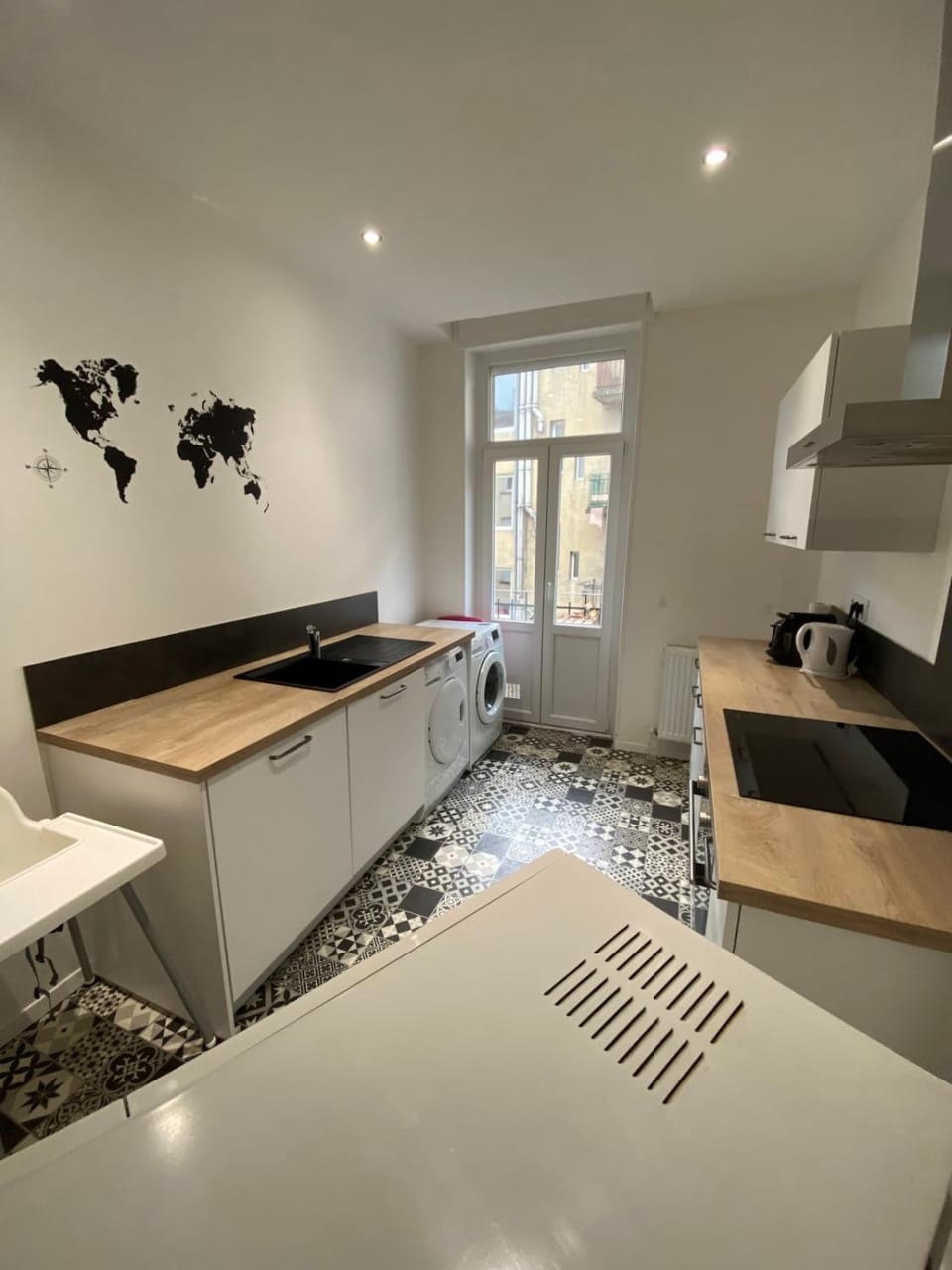 Kitchen or kitchenette